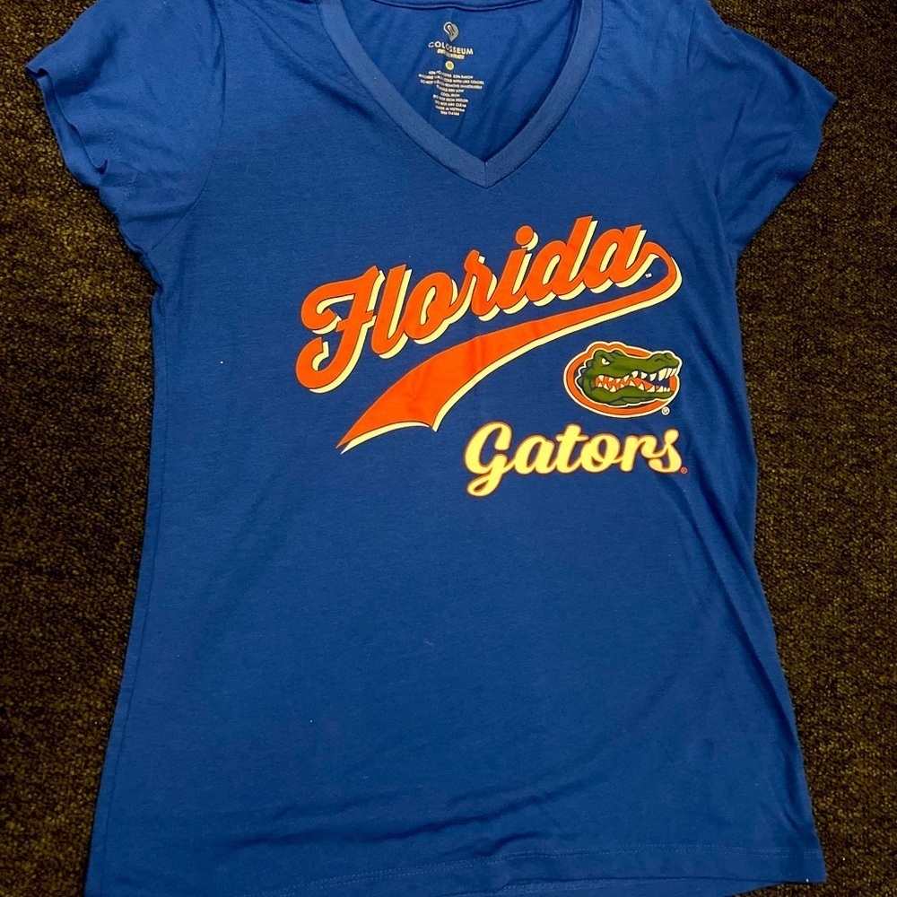 Womens Colosseum V Neck Florida Gatos T Shirt M